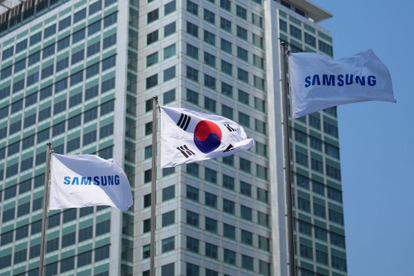 Die jüngsten Geschäftszahlen von Samsung Electronics überraschen positiv. - © Lee Jin-man/AP/dpa