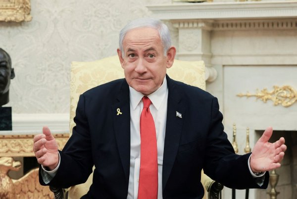 Laut Israels Ministerpräsident Benjamin Netanjahu sind sich Israel und die USA einig, dass der Iran keine Atomwaffen besitzen wird. - © -/Pool via AP/dpa