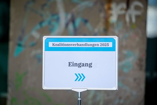 Wann kommt der Koalitionsvertrag? - © Kay Nietfeld/dpa