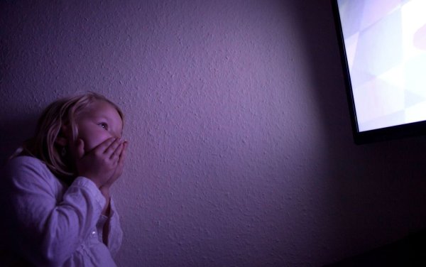 Schaurig-schön oder schon richtig gruselig? Damit sich Kinder nicht überfordert fühlen, sollten Eltern altersgerechte Filme aussuchen. - © Silvia Marks/dpa-tmn