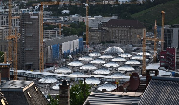Der neue Tiefbahnhof in der Stuttgarter Innenstadt soll vermutliche Ende 2026 teilweise in Betrieb gehen. (Archivbild) - © Bernd Weißbrod/dpa