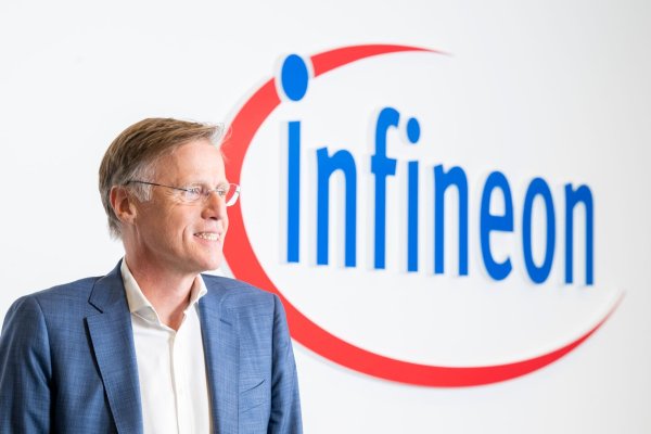 Infineon-Chef Jochen Hanebeck ist für das laufende Geschäftsjahr etwas optimistischer. (Archivbild) - © Peter Kneffel/dpa