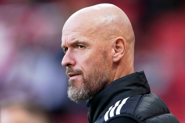 Erik ten Haag gilt als potenzieller Nachfolger bei Bayer Leverkusen für Xabi Alonso. - © Dave Thompson/AP/dpa