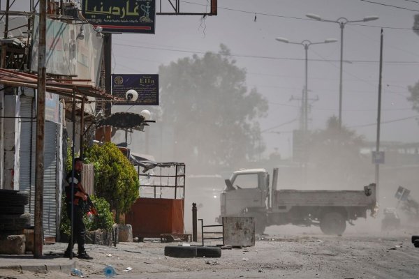 Eine Tonaufnahme mit einer angeblichen Beleidigung des Propheten Mohammed hat die jüngsten Unruhen ausgelöst. (Archivbild) - © Omar Sanadiki/AP/dpa