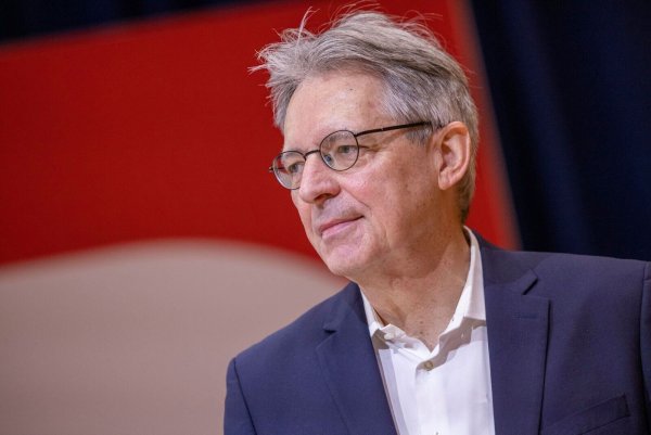 «Das ist ein starkes Zeichen in Zeiten großer gesellschaftlicher Herausforderungen», sagt NRW-SPD-Chef Post. (Archivbild) - © Thomas Banneyer/dpa