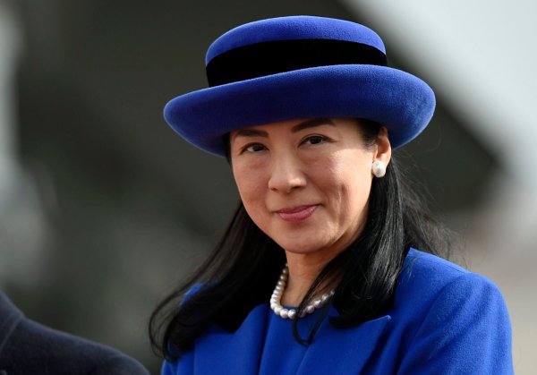 Die japanische Kaisergemahlin Masako wird 60. - © Franck Robichon/EPA/dpa