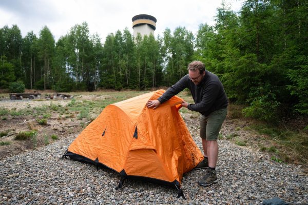 - © Nicolas Armer/dpa