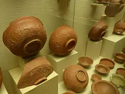 T&ouml;pferkunst aus Millau. - &copy; Friedrich-Wilhelm Schulte