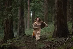 "Girl Taken" ist ab dem 8. Januar bei Paramount+ verf&uuml;gbar. - &copy; Paramount+