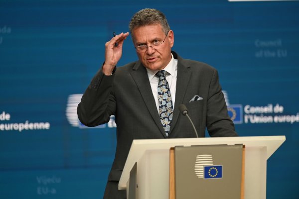 Bekommt wegen Chinas Kurs besorgte Anrufe aus der Autoindustrie: EU-Handelskommissar Maros Sefcovic. (Archivbild) - © Ansgaar Haase/dpa