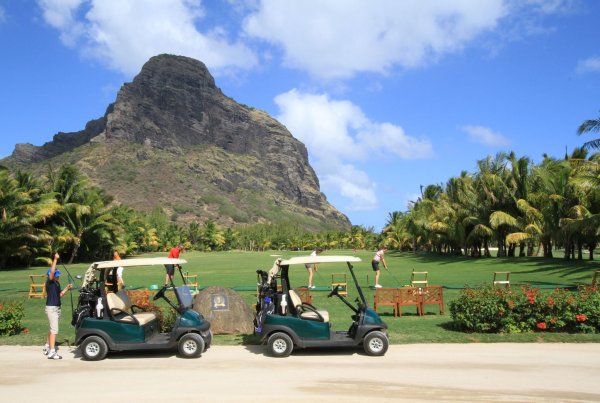 Der Berggipfel Le Morne Brabant auf Mauritius (Archivbild) - © picture alliance / dpa-tmn
