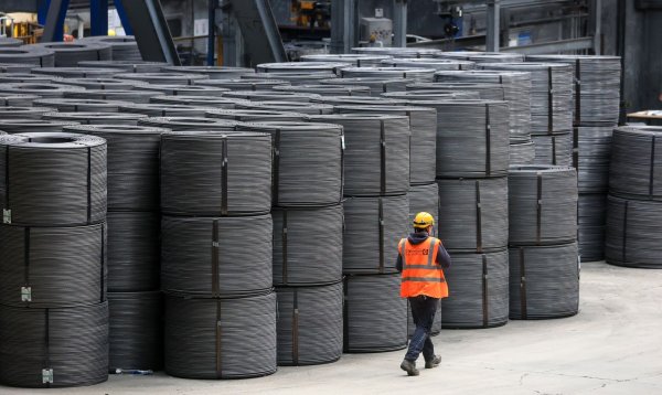 Europas Stahlproduzenten sollen künftig besser vor ausländischer Konkurrenz geschützt werden. (Symbolbild) - © Jan Woitas/dpa