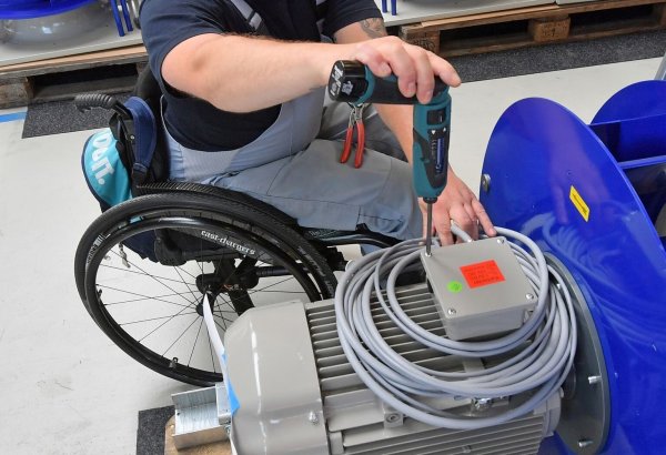 Rechte von Arbeitnehmern mit Behinderung - © Foto: Hendrik Schmidt/zb/dpa/Archiv