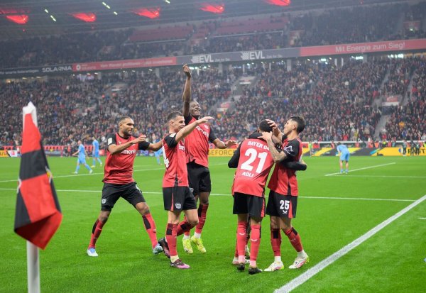 Bayer Leverkusen muss im Titelrennen auf Patzer der Bayern hoffen. - © Anke Waelischmiller/dpa