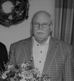 Der MGV Donop trauert um seinen ehemaligen Chorleiter Karl-Heinz Isenberg. - © Archivbild: Melissa Karabacak