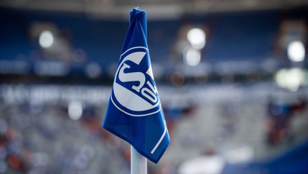 Der X-Account des FC Schalke 04 ist gehackt worden. - © Fabian Strauch/dpa