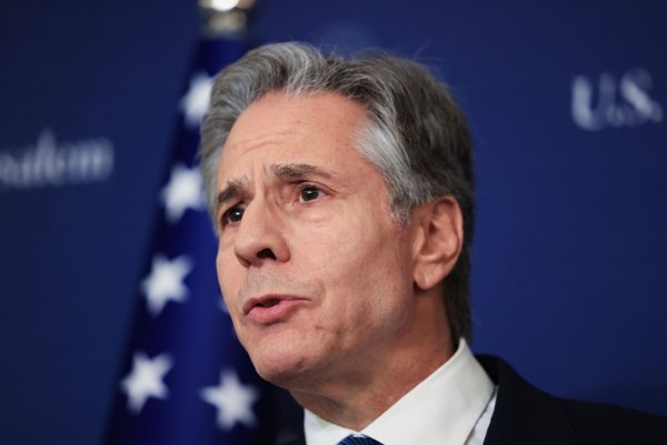 US-Außenminister kündigt neue Sanktionen an. (Archivbild) - © Kevin Mohatt/Pool Reuters/AP/dpa