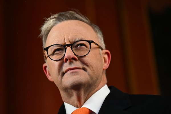 Australiens Premier Anthony Albanese hat sich als Fan von Taylor Swift geoutet. - © Lukas Coch/AAP/dpa