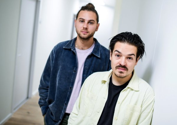 Milky Chance - © Foto: Britta Pedersen/zb/dpa