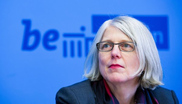 Sonderermittlerin Sudhof kann zum Vorgehen des damaligen Gesundheitsministers Spahn bei der Maskenbeschaffung im Haushaltsausschuss aussagen. (Archivbild) - © Inga Kjer/dpa