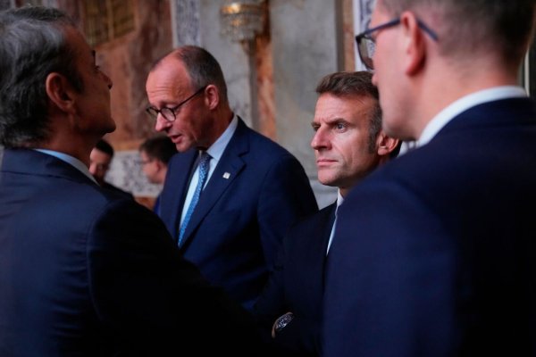 Sieht die Aufrüstung nicht als einziges wichtiges Gesprächsthema: Bundeskanzler Friedrich Merz. - © Ida Marie Odgaard/Ritzau Scanpix Foto/AP/dpa