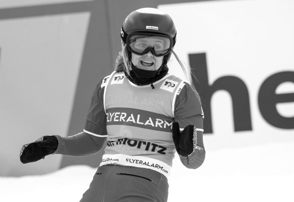 Die Schweizer Snowboarderin Sophie Hediger stirbt bei einem Lawinenunglück. - © Mayk Wendt/KEYSTONE/dpa