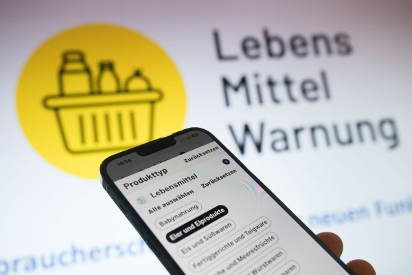 Hunderte Rückrufe werden auf dem Portal "lebensmittelwarnung.de" veröffentlicht (Archivfoto). - © Sebastian Gollnow/dpa