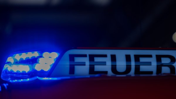 In Oberbilk musste an Heiligabend die Feuerwehr zu einem Wohnungsbrand ausrücken. (Archivbild) - © Rolf Vennenbernd/dpa