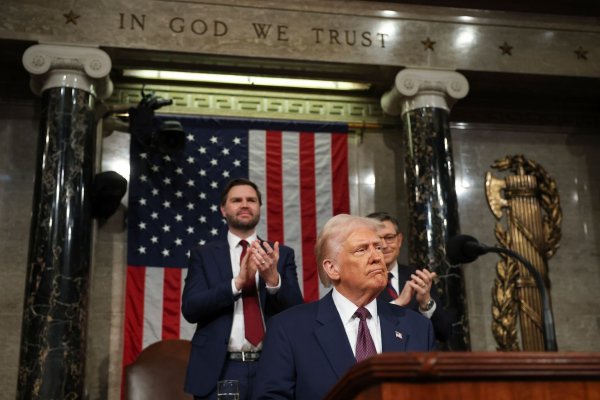 Jüngste Aussagen von Donald Trump werden gedeutet, dass der US-Präsident selbst eine Rezession nicht mehr ausschließt. (Archivbild) - © Win McNamee/POOL Getty Images/AP/dpa