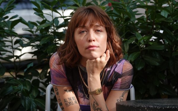 Sängerin Antje Schomaker bringt ihr zweites Album mit dem Titel «Snacks» auf den Markt. - © Franziska Spiecker/dpa