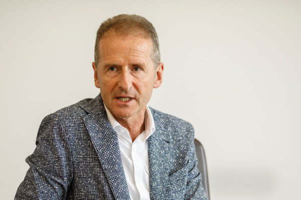 Ex-VW-Chef Herbert Diess - © Carsten Koall/dpa