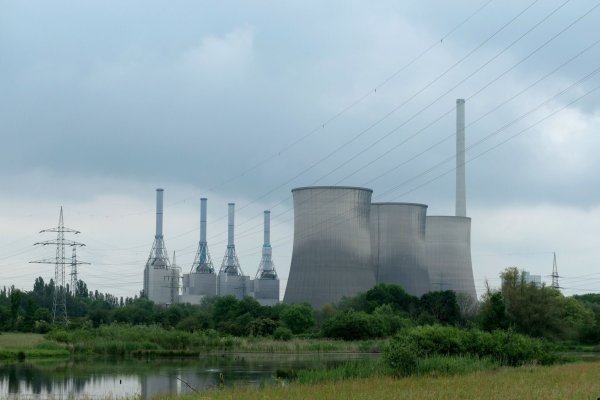 Das Kraftwerk „Gersteinwerk“ des Energiekonzerns RWE in Werne. - © Helge Toben/dpa