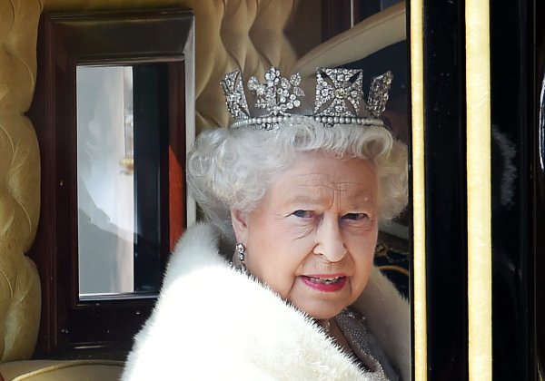 Regierte 70 Jahre: Königin Elizabeth II. - © Andy Rain/EPA/dpa