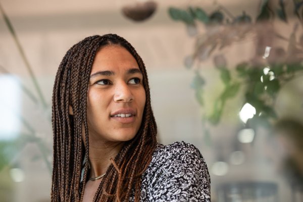 Marie Mouroum hat sich Verletzungen zugezogen. - © Hannes P. Albert/dpa