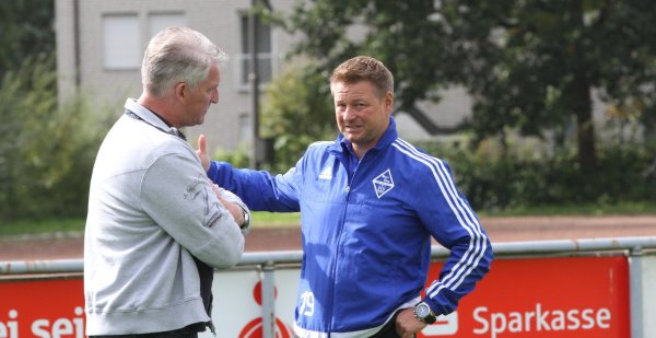 Arbeiten seit Samstagmittag nicht mehr zusammen: Frank Exner, Vorsitzender des SC, und Trainer Rene Hahne (rechts). - © Sebastian Lucas(LZ)