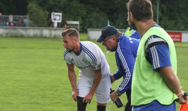 Es läuft nicht rund: Kapitän Patrick Reinsch und der SC Bad Salzuflen. - © Sebastian Lucas