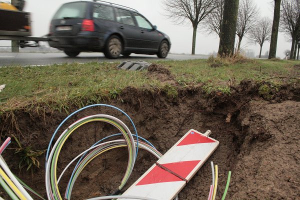 Seit Monaten eine offene Baustelle: die überörtliche Telekom-Verkabelung rund um Wendlinghausen. - © Sylvia Frevert