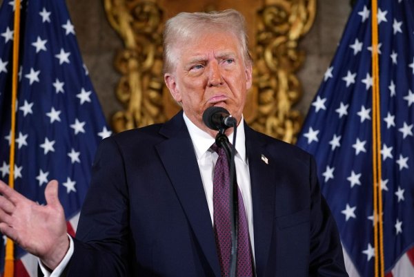 Der künftige US-Präsident Trump teilt gegen Panama und Dänemark aus. - © Evan Vucci/AP/dpa