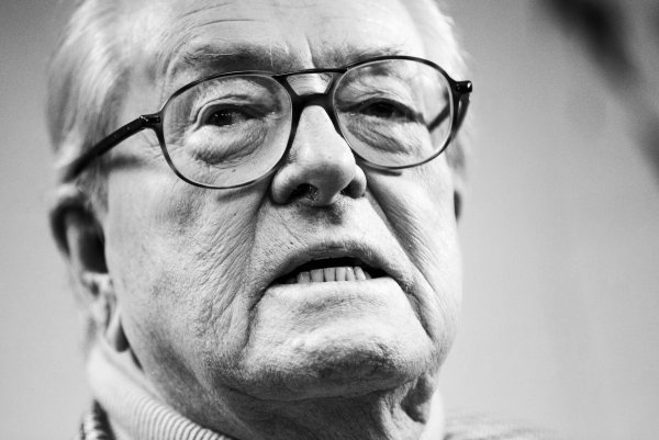 Le Pen starb im Alter von 96 Jahren. (Archivbild) - © Etienne Laurent/EPA/dpa
