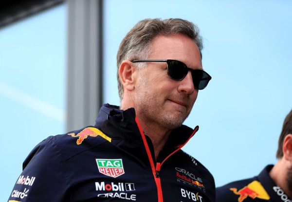 Dementierte, direkte Gespräche mit Lewis Hamilton über einen Red-Bull-Wechsel geführt zu haben: Rennstallchef Christian Horner. - © Bradley Collyer/PA Wire/dpa/Archiv