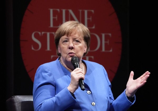 Merkel ruft zum Zusammenhalt auf. (Archivbild) - © Marcus Brandt/dpa