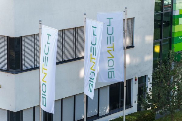 In Mainz sitzt Biontech in der Straße «An der Goldgrube», das stand sinnbildlich für die Milliardengewinne - damit ist es schon eine Weile vorbei (Archivbild). - © Andreas Arnold/dpa