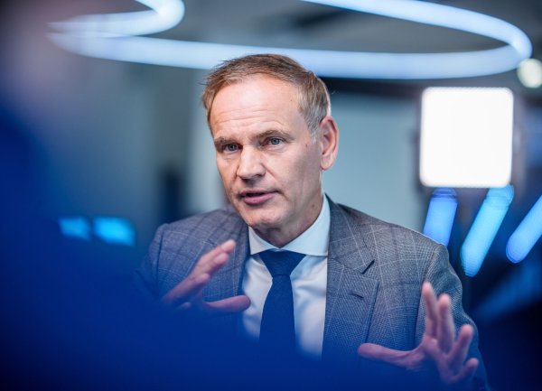 Blume: «Aus heutiger Perspektive ist das Ziel, wie es für 2035 gesetzt wurde, unrealistisch.» - © Michael Kappeler/dpa