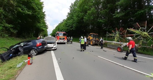 Bei einem Unfall auf der Ostwestfalenstraße sind am Freitagmittag fünf Personen verletzt worden.  - © Freitag Medien Gruppe