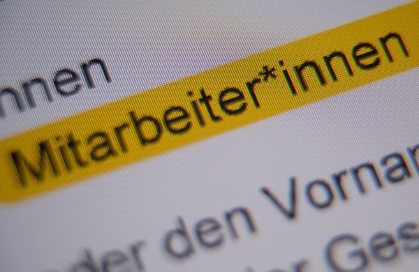 In den Bundesministerien werden keine Sonderzeichen für geschlechtergerechte Formulierungen verwendet. (Symbolbild) - © Sebastian Gollnow/dpa
