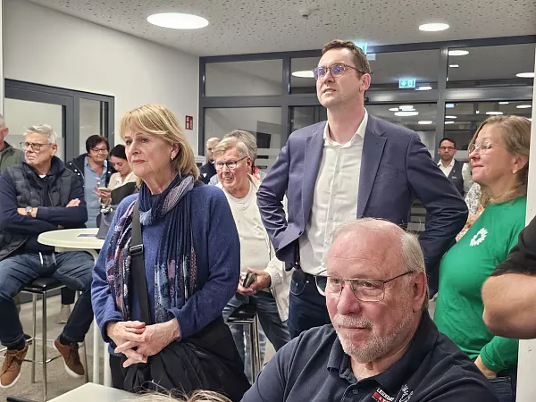 Matthias Kalkreuter (SPD) wird in die Stichwahl gehen mit Frederik Topp (CDU). - © Astrid Sewing