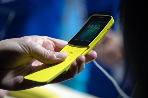 Retro-Slider Nokia 8110 - © Foto: Andrea Warnecke