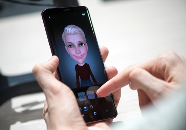 Animierte Emojis erstellbar - © Foto: Andrea Warnecke