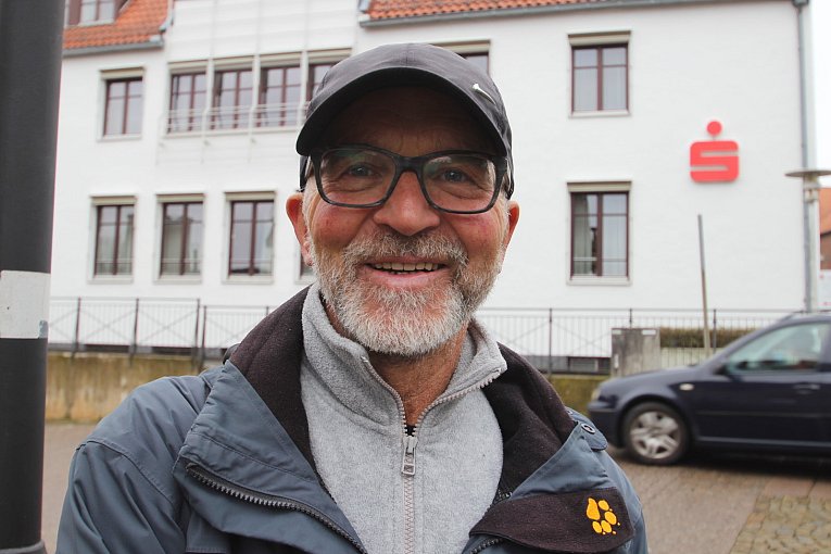 Reinhold Rößler, 69, Rentner, Extertal