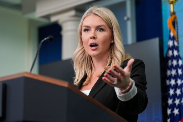 Die Pressesprecherin des Weißen Hauses, Karoline Leavitt. (Archivfoto) - © Alex Brandon/AP/dpa